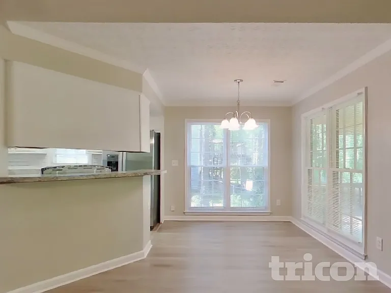 2651 Laurel Woods Ln SE — Photo 6