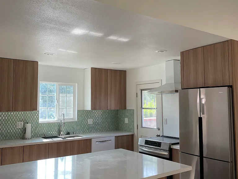 6827 Mayesdale Ave — Photo 3