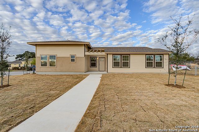 1st image of 102 Villa Grande