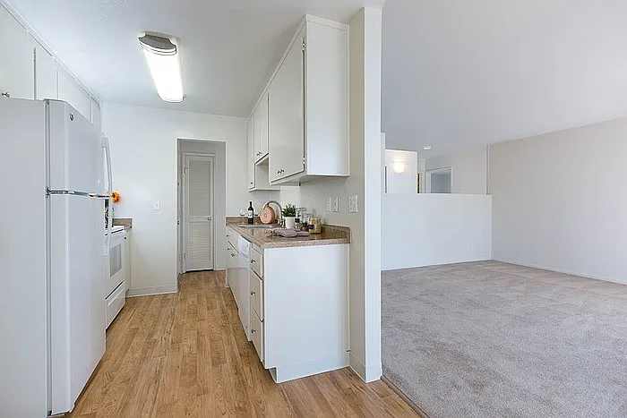 3900 Monroe Ave — Photo 1