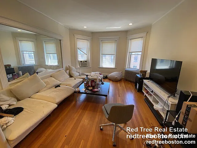43 Orkney Rd — Photo 2