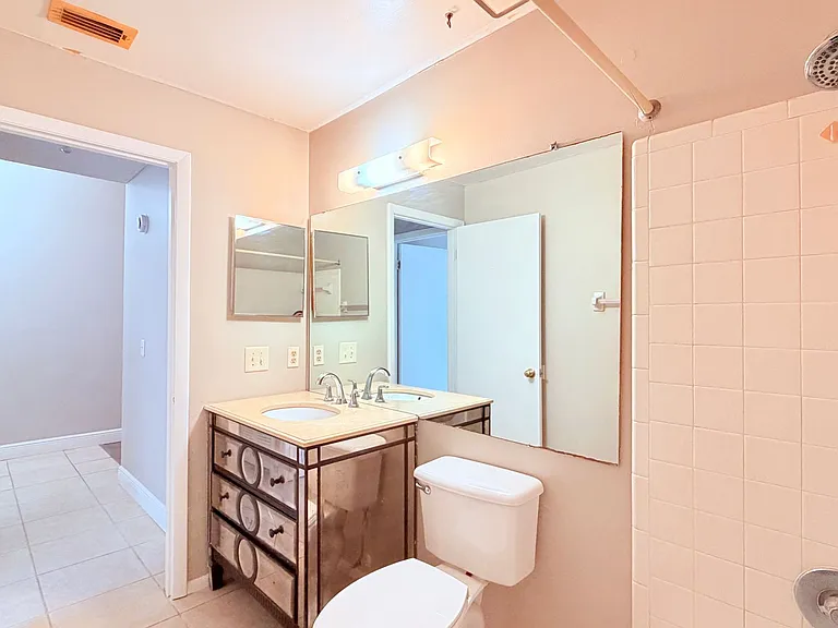 124 Clear Lake Cir — Photo 24