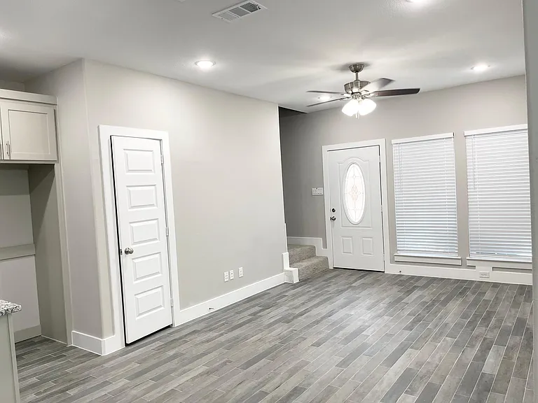 4839 Spindrift Psge — Photo 6