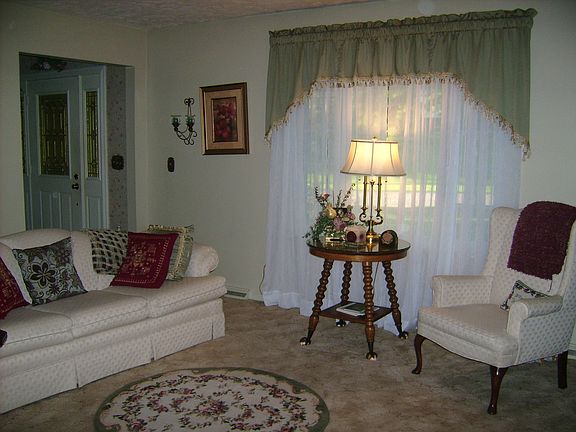 5th image of 7290 Gungadin Dr
