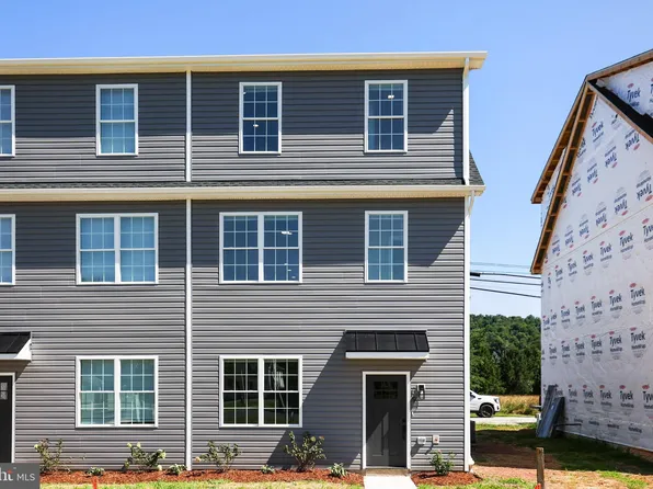 3 Commons Ct, Fairfield, PA 17320