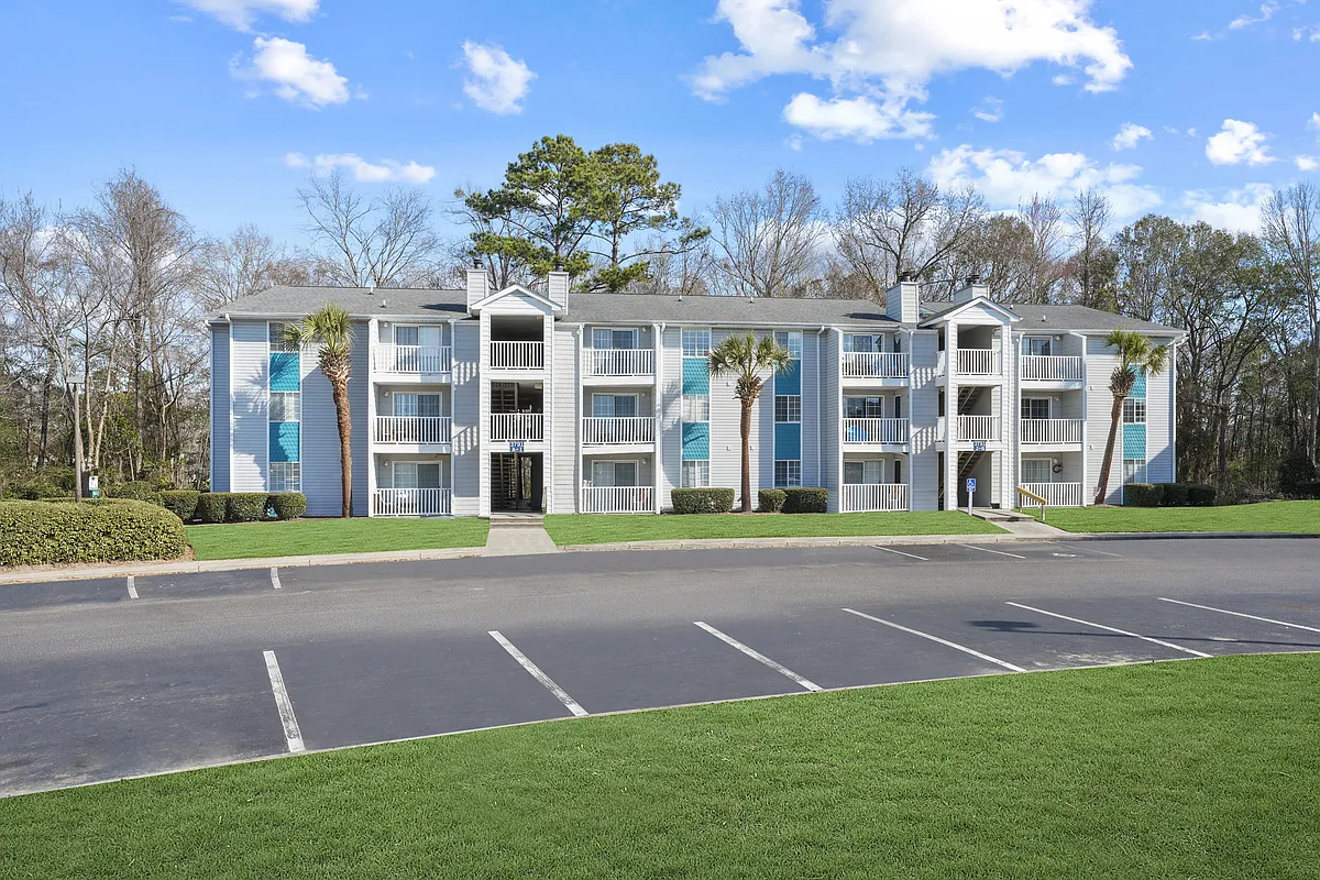 Photo 2 of 35 - Cape Landing - Myrtle Beach, SC Building Photo - Cape Landing