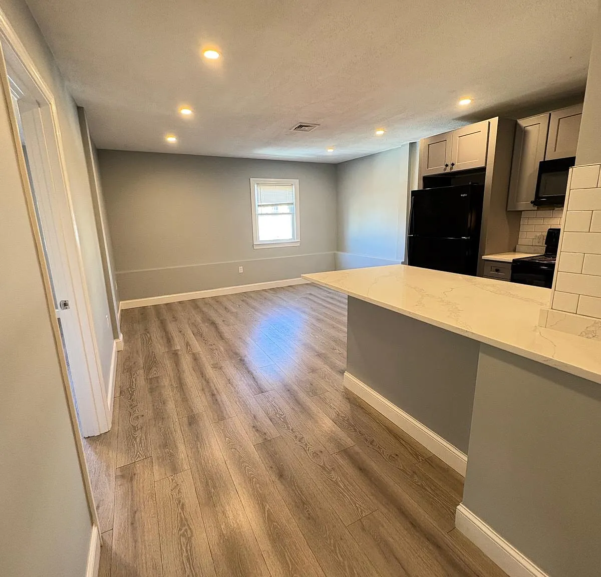 1 bed, $1,900 — Photo 2