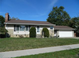 33355 Linden Dr, Solon, OH 44139