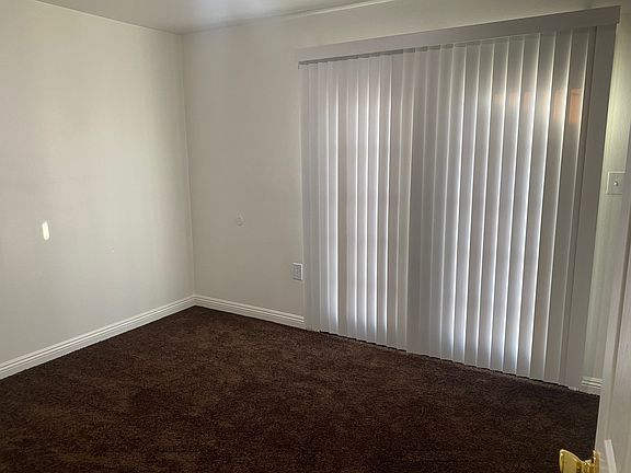 5th image of 1140 W Ovington St