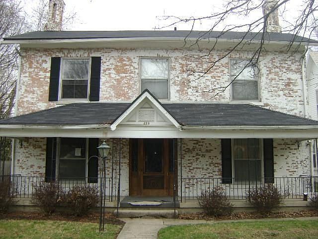 1st image of 439 E Linden Ave