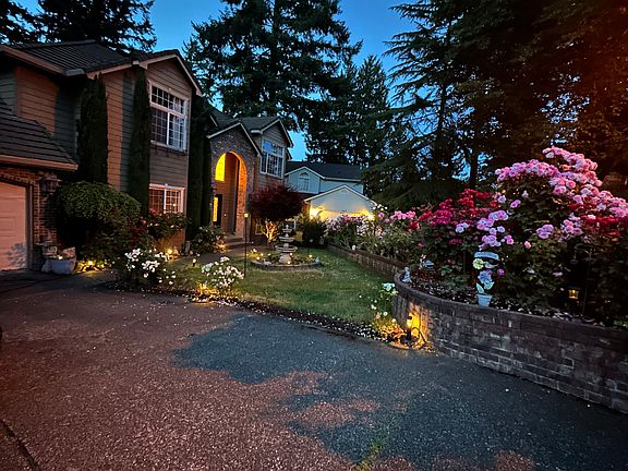 3rd image of 16018 NE 26th St