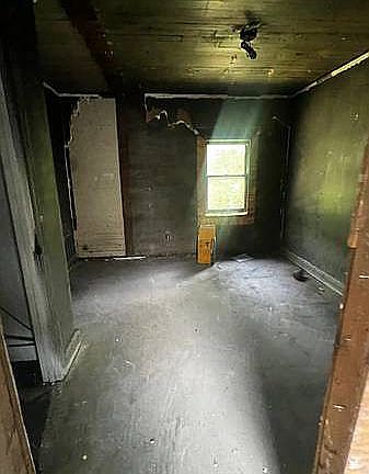 2nd image of 220 W Virgil St