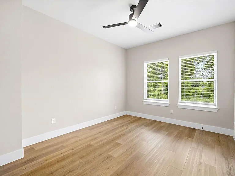 6101 Shotwell St #A — Photo 15