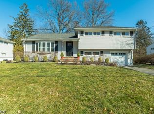 57 Nottingham Rd #1X, Fair Lawn, NJ 07410