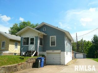3141 Telegraph Rd, Davenport, IA 52804