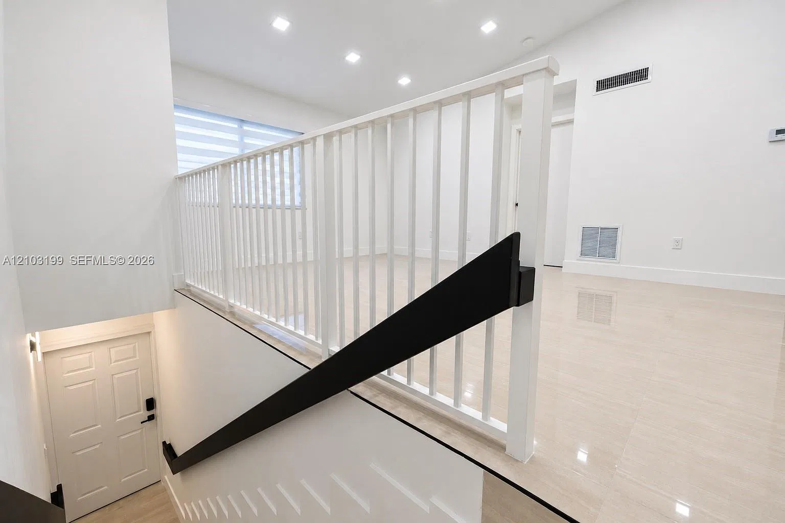 Doral Court Condo — Photo 4