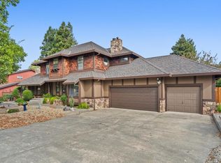 604 Jonas Ln, Petaluma, CA 94952