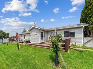 5306 E 49th St, Daysland, AB T0B 1A0