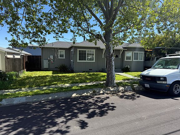 2nd image of 107 Manor Dr