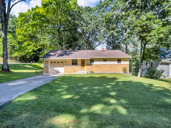 100 Southwood Dr, Jerome, MI 49249