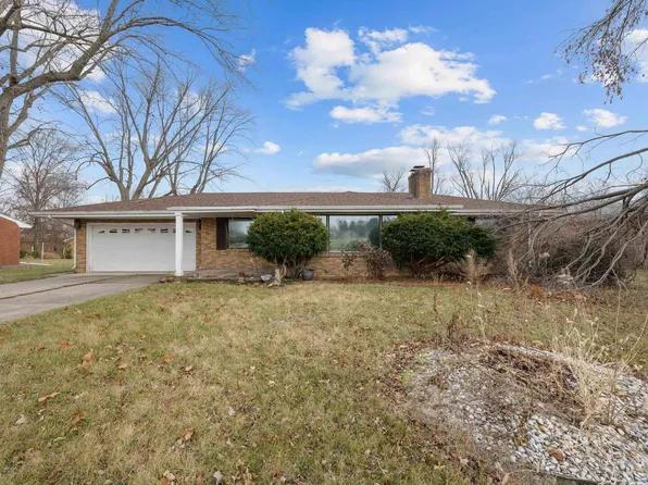 104 Sycamore Ave, Morton, IL 61550