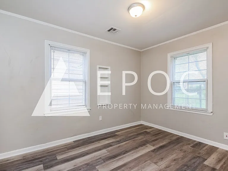 1252 N Braden Ave — Photo 10