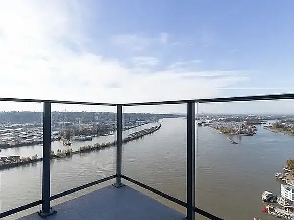 2nd image of 680 Quayside Dr #3402