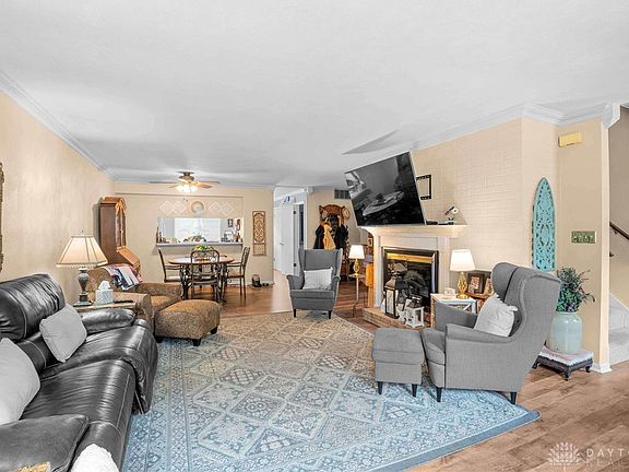 3rd image of 1662 Longbow Ln APT C