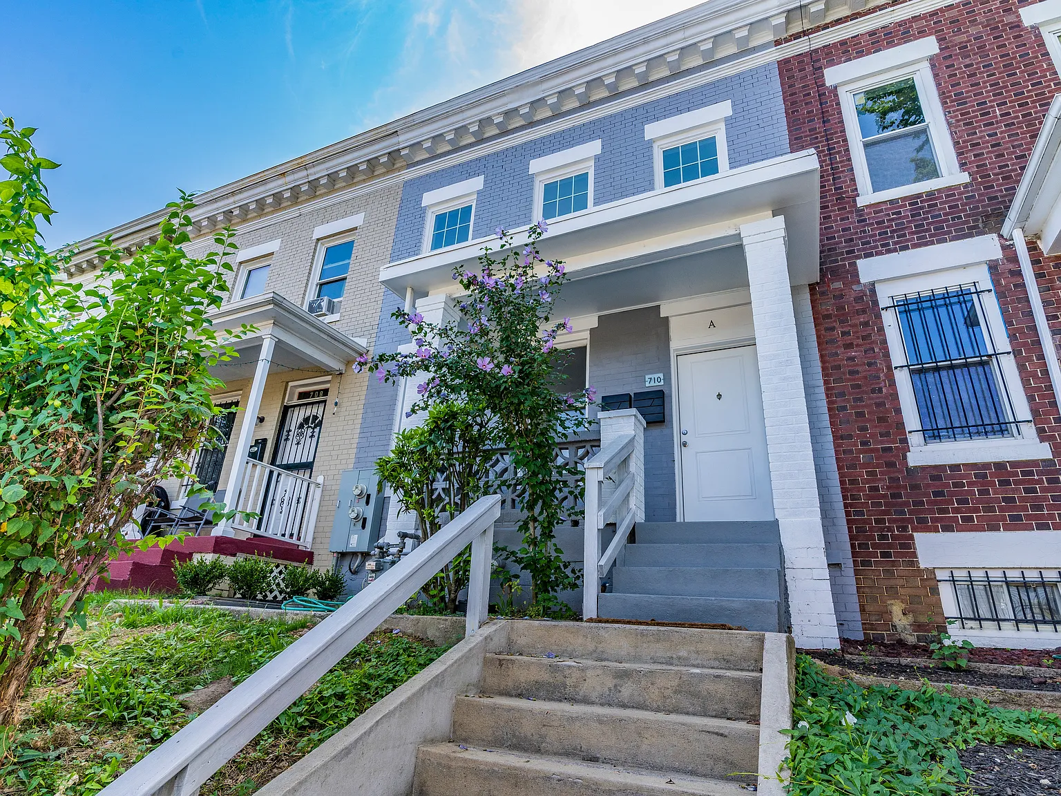 3 bed, 1250 sqft, $3,200 — Photo 1