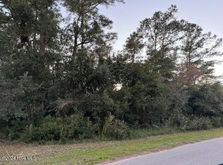 108 NE 62nd St, Oak Island, NC 28465