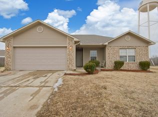 12 Peachtree Ln, Ward, AR 72176