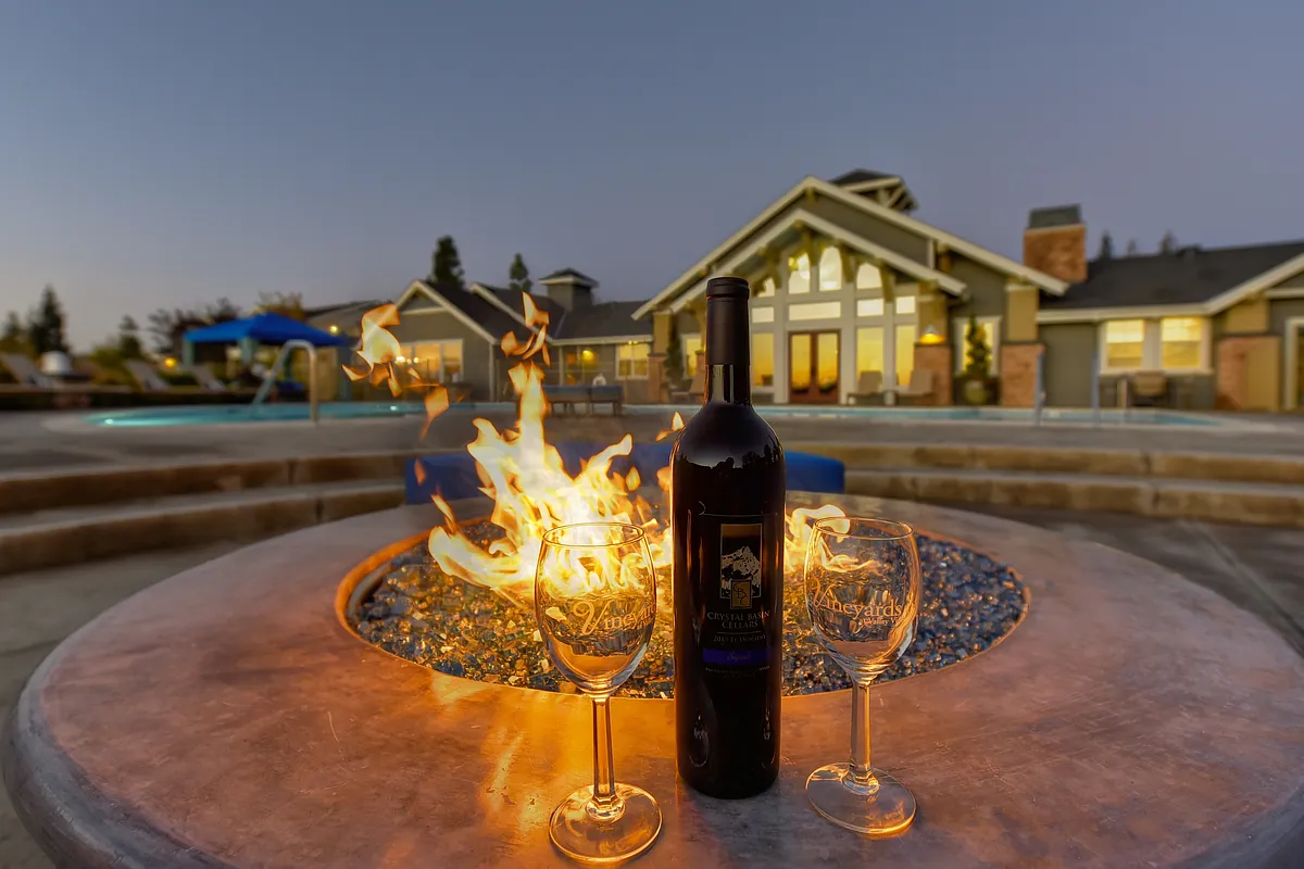 Building Photo - Vineyards at Valley View