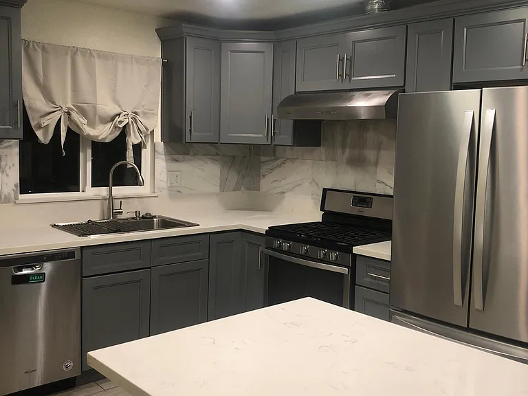 907 S Una Ave — Photo 12