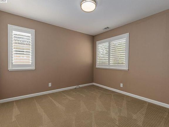 4th image of 108 Aspen Loop