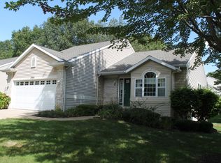 15416 Winchester Cir #93, Grand Haven, MI