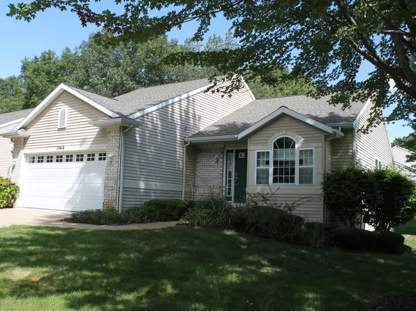 15416 Winchester Cir #93, Grand Haven, MI 49417