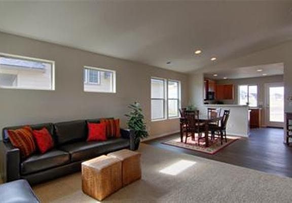 4th image of 20138 E Glenbrook Ave