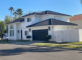 22102 Blackhawk St, Chatsworth, CA 91311