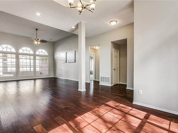 4th image of 603 Santa Barbara Dr
