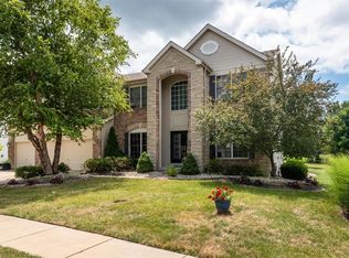 211 Knollhaven Trl, O Fallon, IL 62269