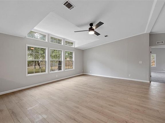 3rd image of 640 County Road 220