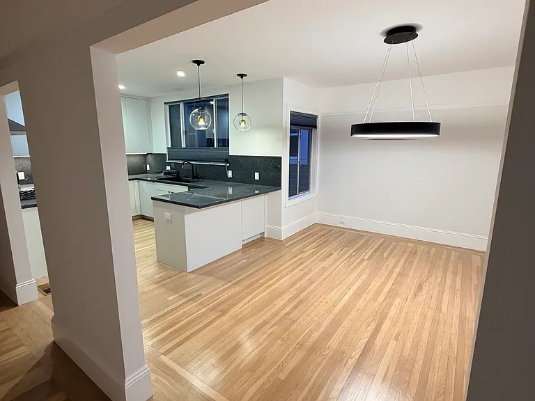 3240 Divisadero St — Photo 8