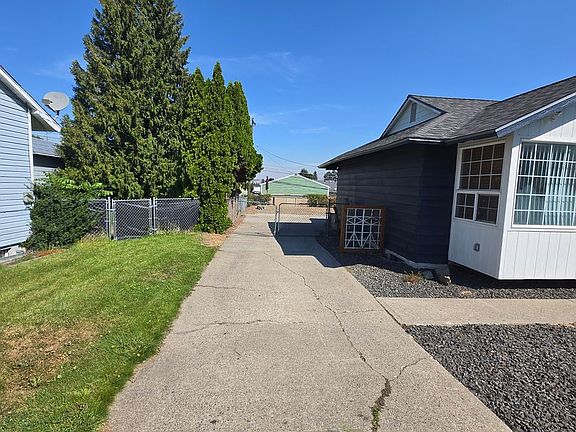 2nd image of 11209 E 11th Ave