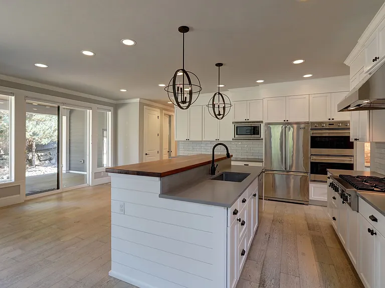 15908 NE 1st St — Photo 11