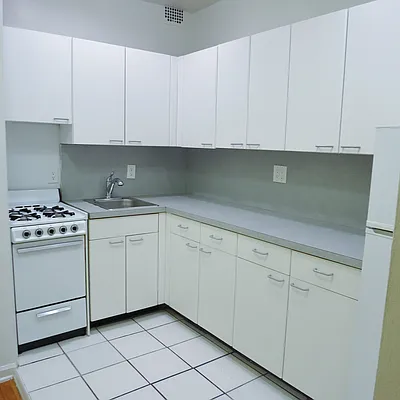 Rented by City & Suburban | media 23