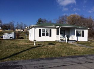 204 Kirkwood St, Glade Spring, VA 24340