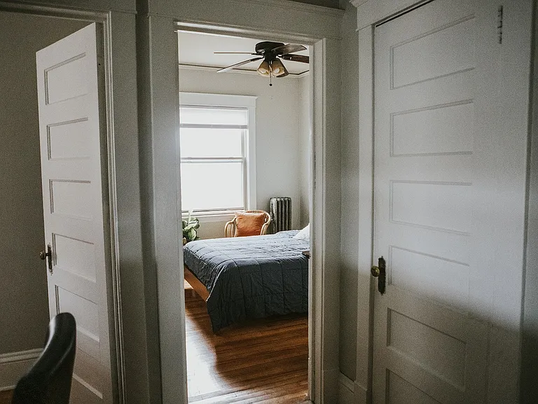 2601 Hennepin Ave — Photo 10