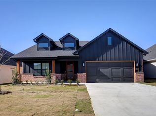 928 Rodgers Ave, Godley, TX 76044