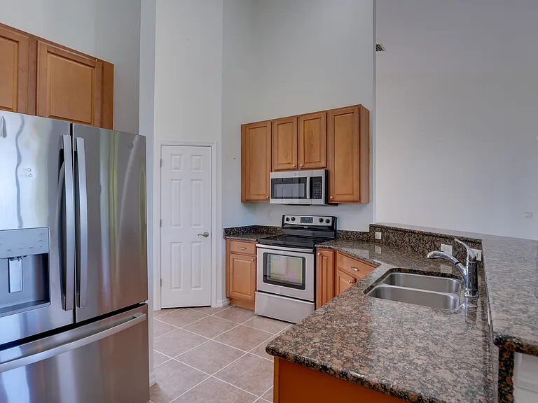 5279 Lovett Rd — Photo 16