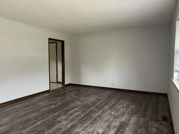 3329-3331 Hawthorn, 3329-3331 Hawthorn Dr, Joplin, MO 64804